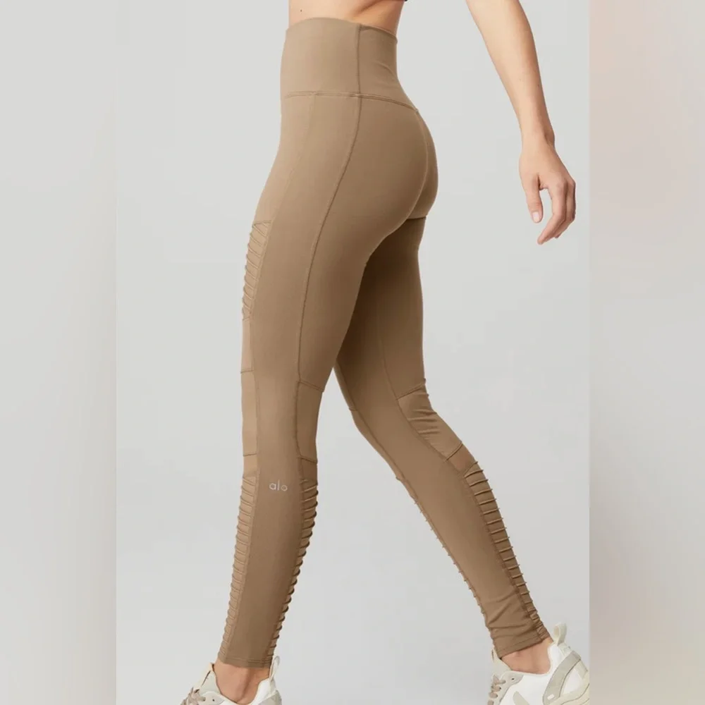 📦 MOVING SALE 📦 alo High Waist Moto Legging - Picture 3 of 14